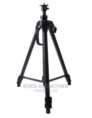 180cm Adjustable Tripod Stand With Brackets