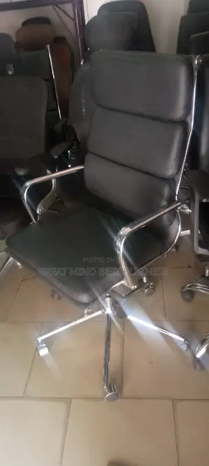 Executive Swivel Office Chair