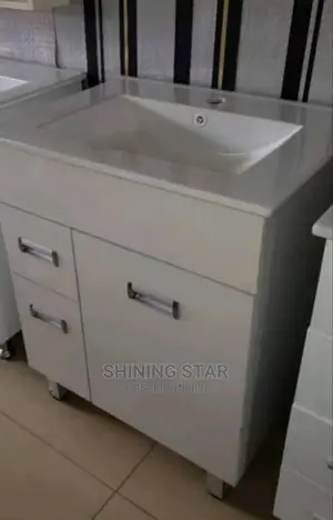 Cabinet Basin With Mirror