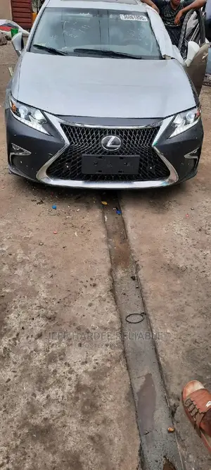 Lexus E.S350 2013 Edition Upgraded 2018 Model