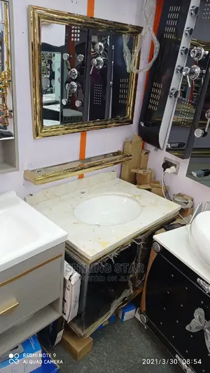 Cabinet Basin With Mirror