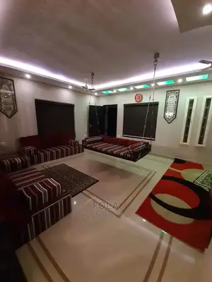 Modern Ceiling/Wall Screeding /Lightning