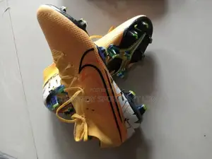 Professional Ankle Nike Soccer Boot
