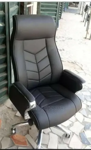 Super Super Executive Chair