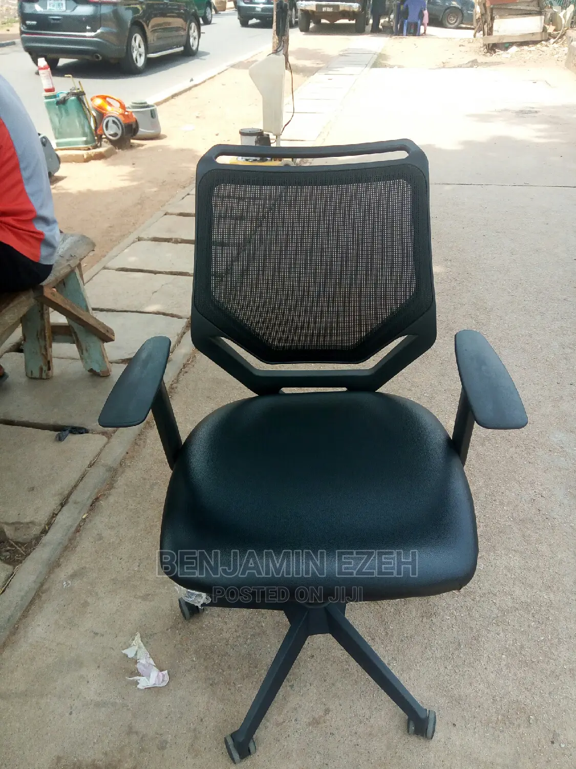 Solid Office Chair