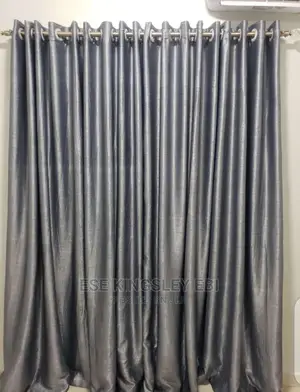 High Quality Friendly Curtain