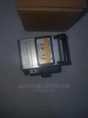 Fiber Optic Cleaver