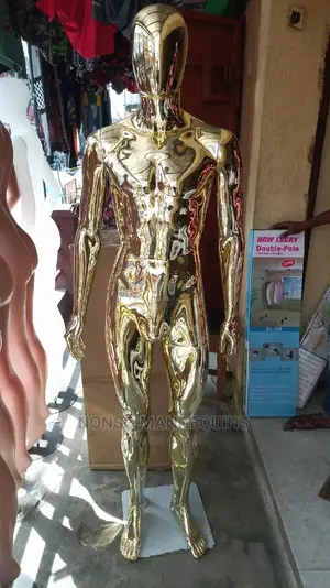 Male Gold Mannequin for Displaying in High End Stores