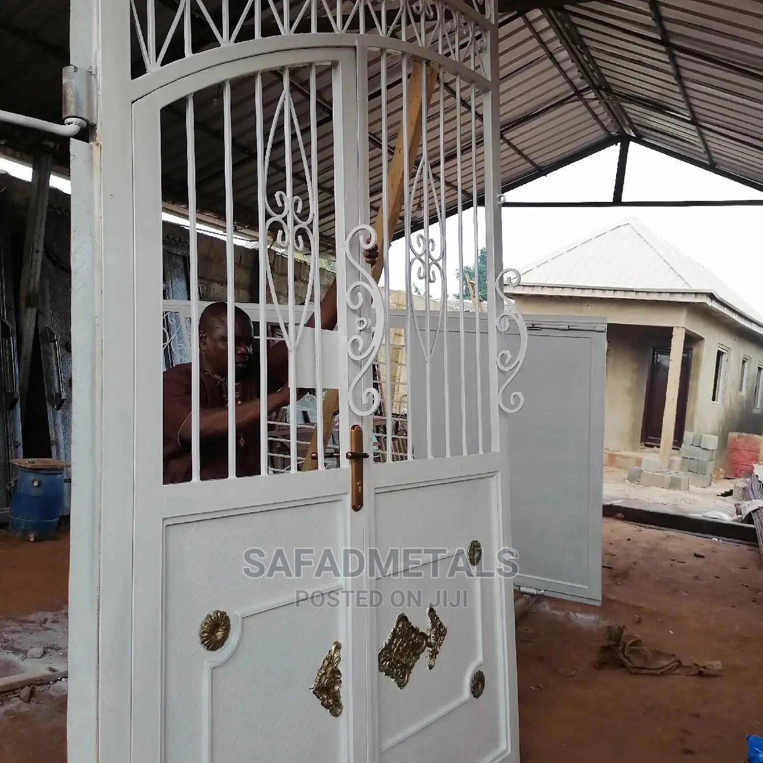 Standard Swing Viewable Gates