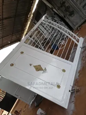 Standard Swing Viewable Gates