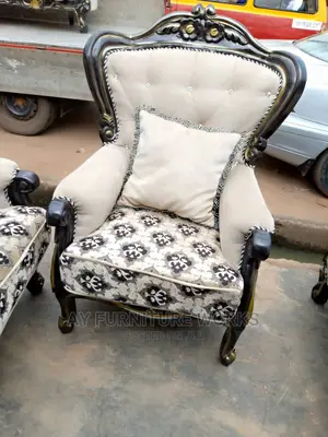  Luxury Royal Sofa Set for Sale 