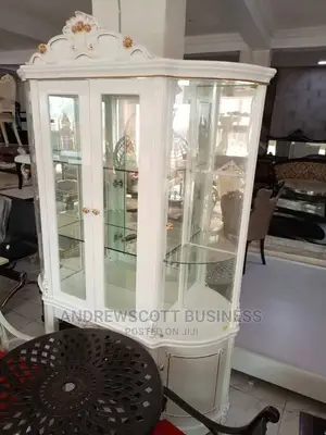 Imported White Wine Bar