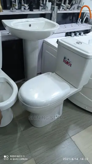 Executive Medium Toilet Set