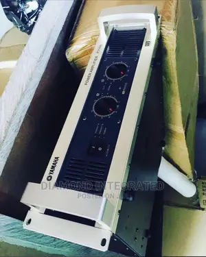 Yamaha 5000 Power Amplifier