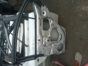 Lexus Is250 Doors