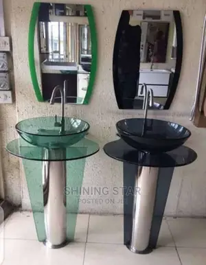 Glass Basin With Mirror
