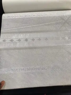 Wallpaper a Roll of 16.5squaremeter Over 200designs