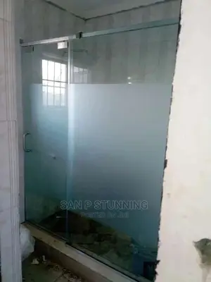 Centre Sticker Shower Cubicle