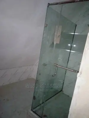 Open Door Shower Cubicle