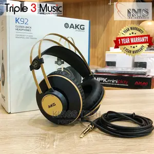 AKG92 Closed Back Studio Headphone