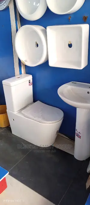 Sets of Best Wc With the Wash Hand Basin