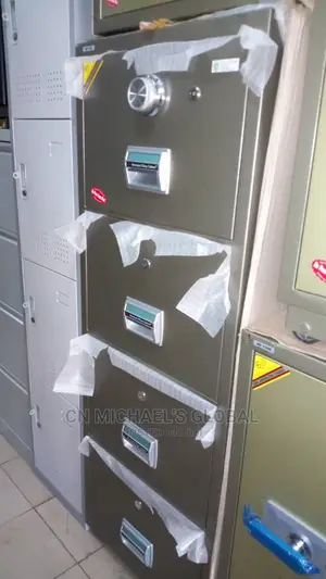 4 Drawers Manuel Safe