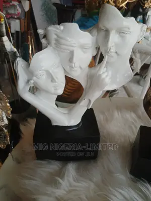 Figurines Shelve Decorations