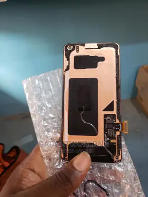 Samsung Galaxy S10E LCD Screen Replacement
