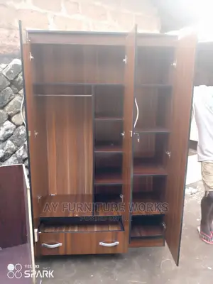 4 by 7ft Height Wardrobe