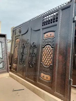 Foreign Plate Swing Gate