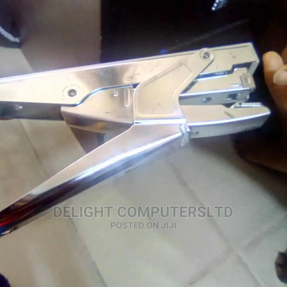 Kangaro Stapler
