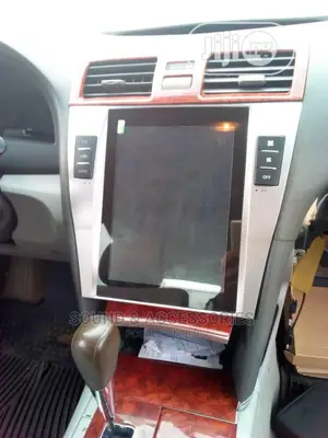 Toyota Camry XLE 2007-11 10.4 Inches Tesla Android Player