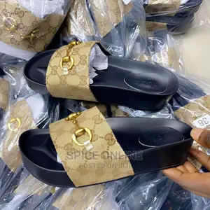 M: Original Gucci Slide With Branded Box