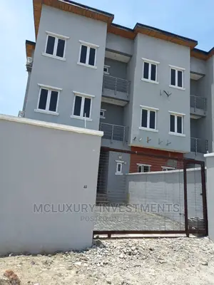 4bdrm Duplex in Amechi Onuoha for sale