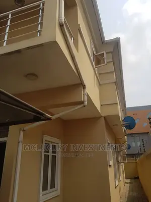 4bdrm Duplex in Chevy View Estate By for sale