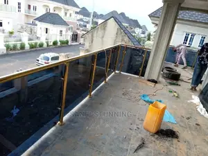 Gold Frameless Handrail