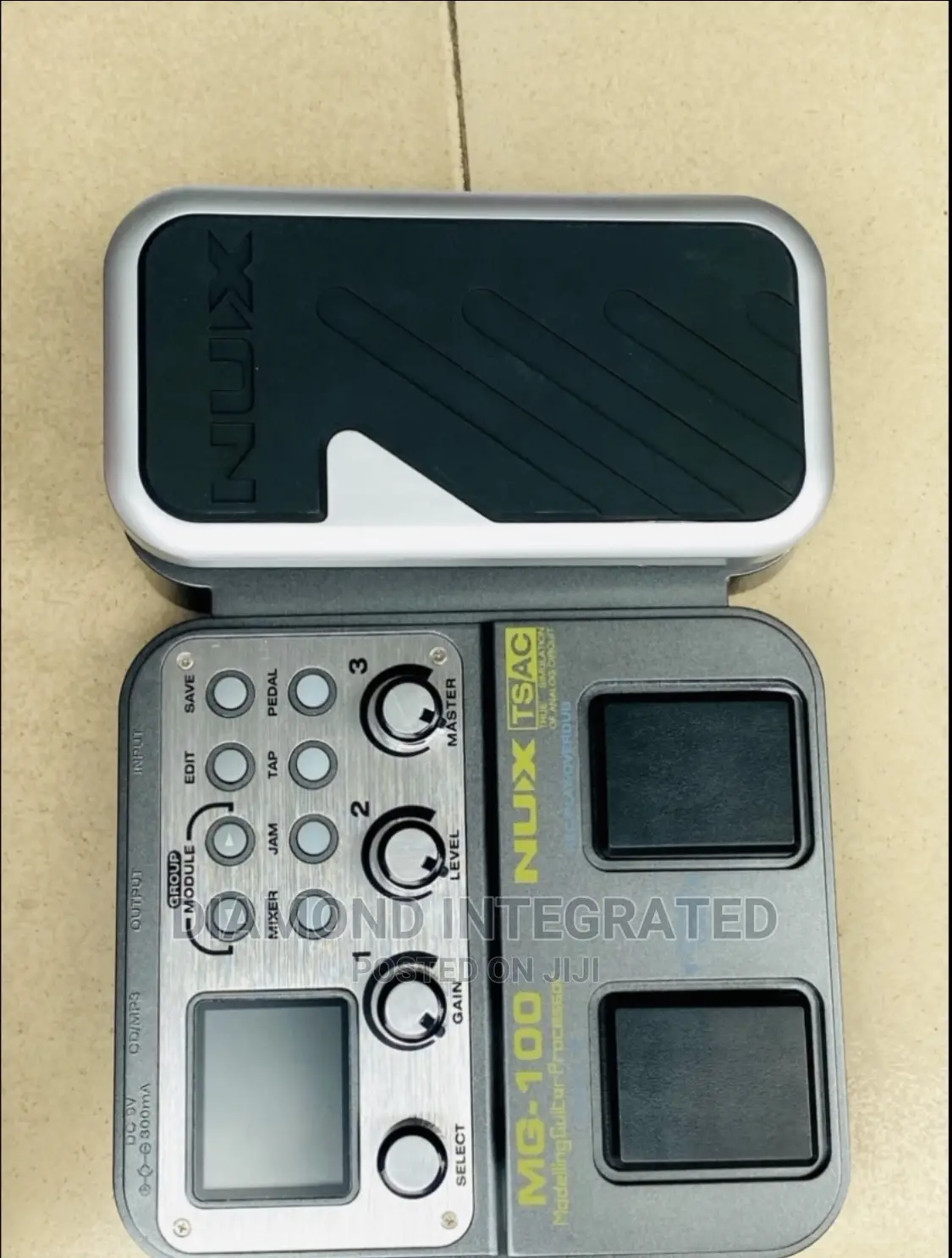Nux MG - 100 Modeling Guitar Processor Effect Pedal