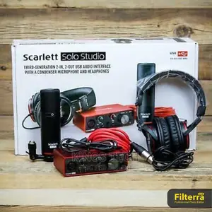 Scarlet Solo 3rd Gen Studio Boundle
