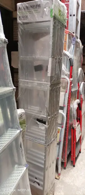 28ft Foldable Ladder