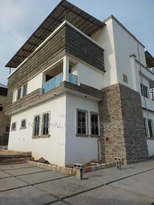 Functional 5bedrm Duplex,Secured Estate in Guzape for Sale