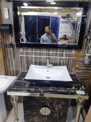 England Cabinet Basin
