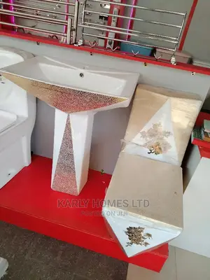 Golden King Executive England Water Closets