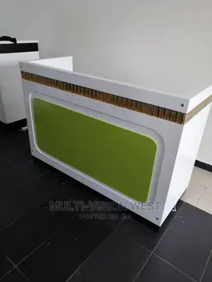 Smart Receptionist Table