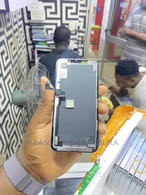 iPhone 11 Pro Used Screen With One Year Guarantee