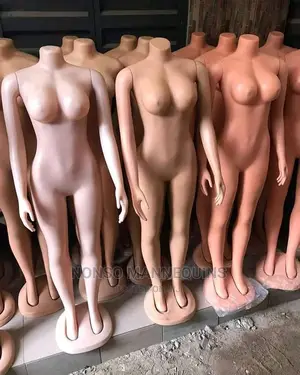 Headless Plastic Female Clothes Display Mannequins