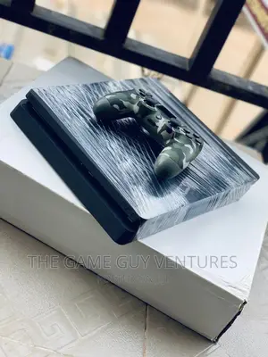 Slim Ps4(Hacked)