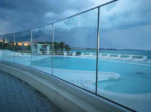 Frameless Glass Staircase and Balcony