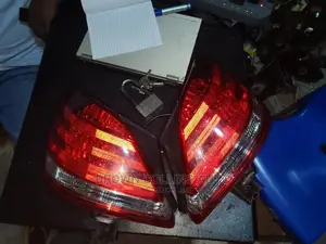Toyota Avalon 2008 Rear Lights