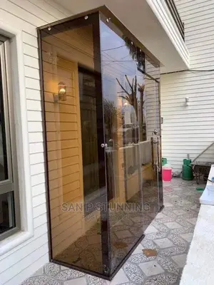 Enclosed Shower Cubicle Construction