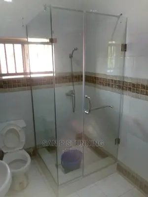 Shower Cubicle 2